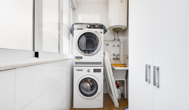 Resale - Apartment / flat - Torrevieja - Centro