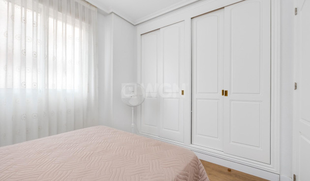 Resale - Apartment / flat - Torrevieja - Centro