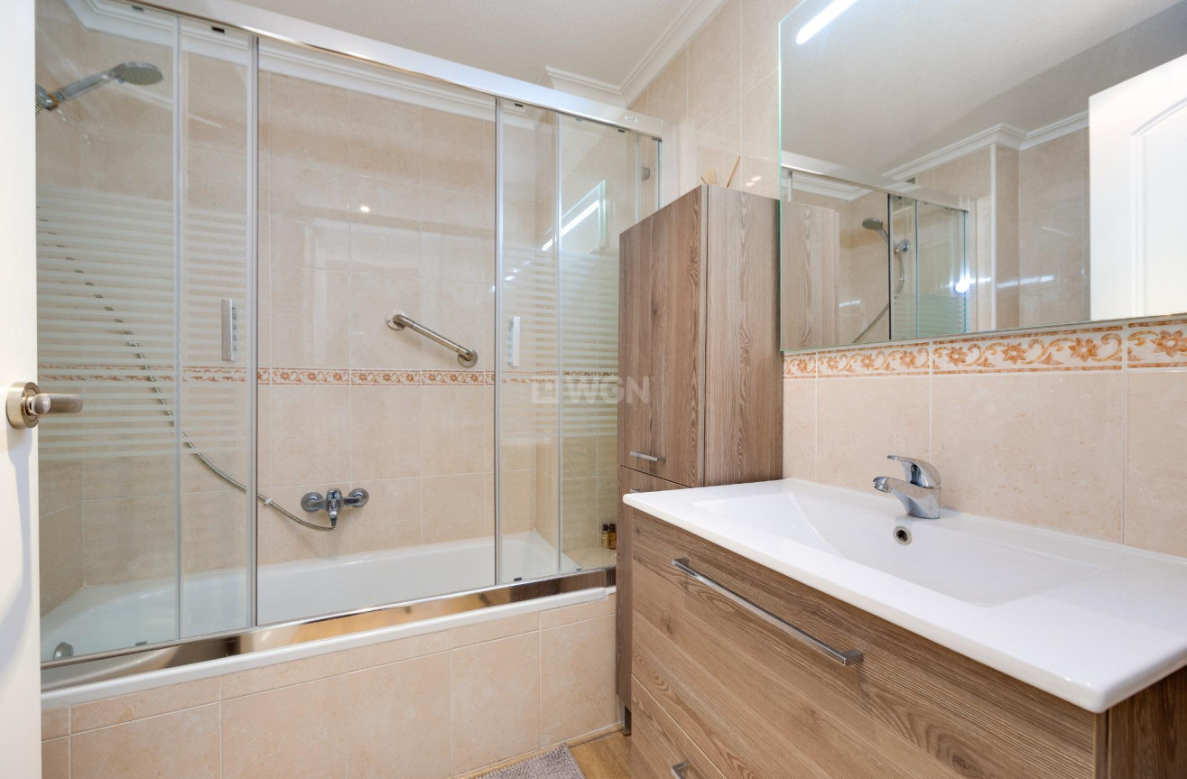 Resale - Apartment / flat - Torrevieja - Centro