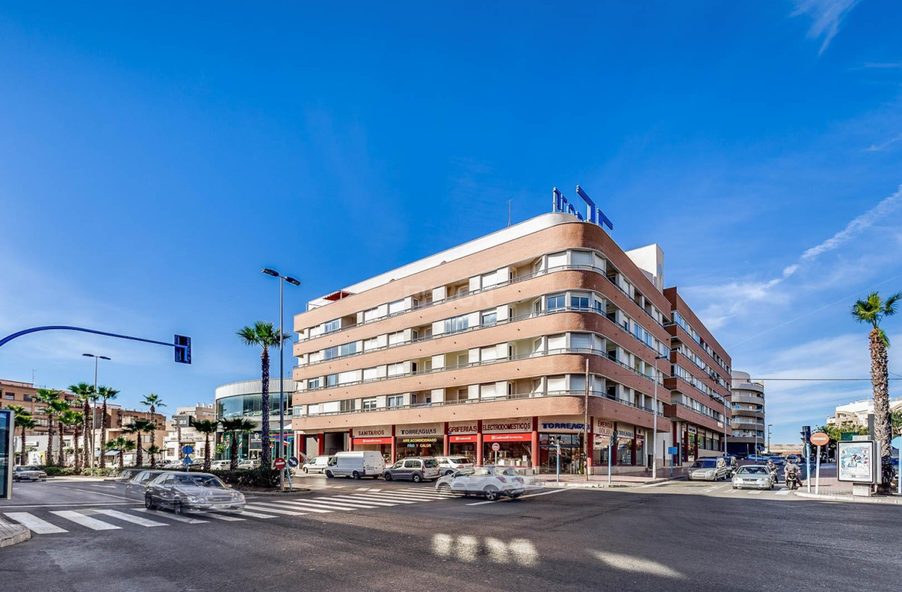 Resale - Apartment / flat - Torrevieja - Centro