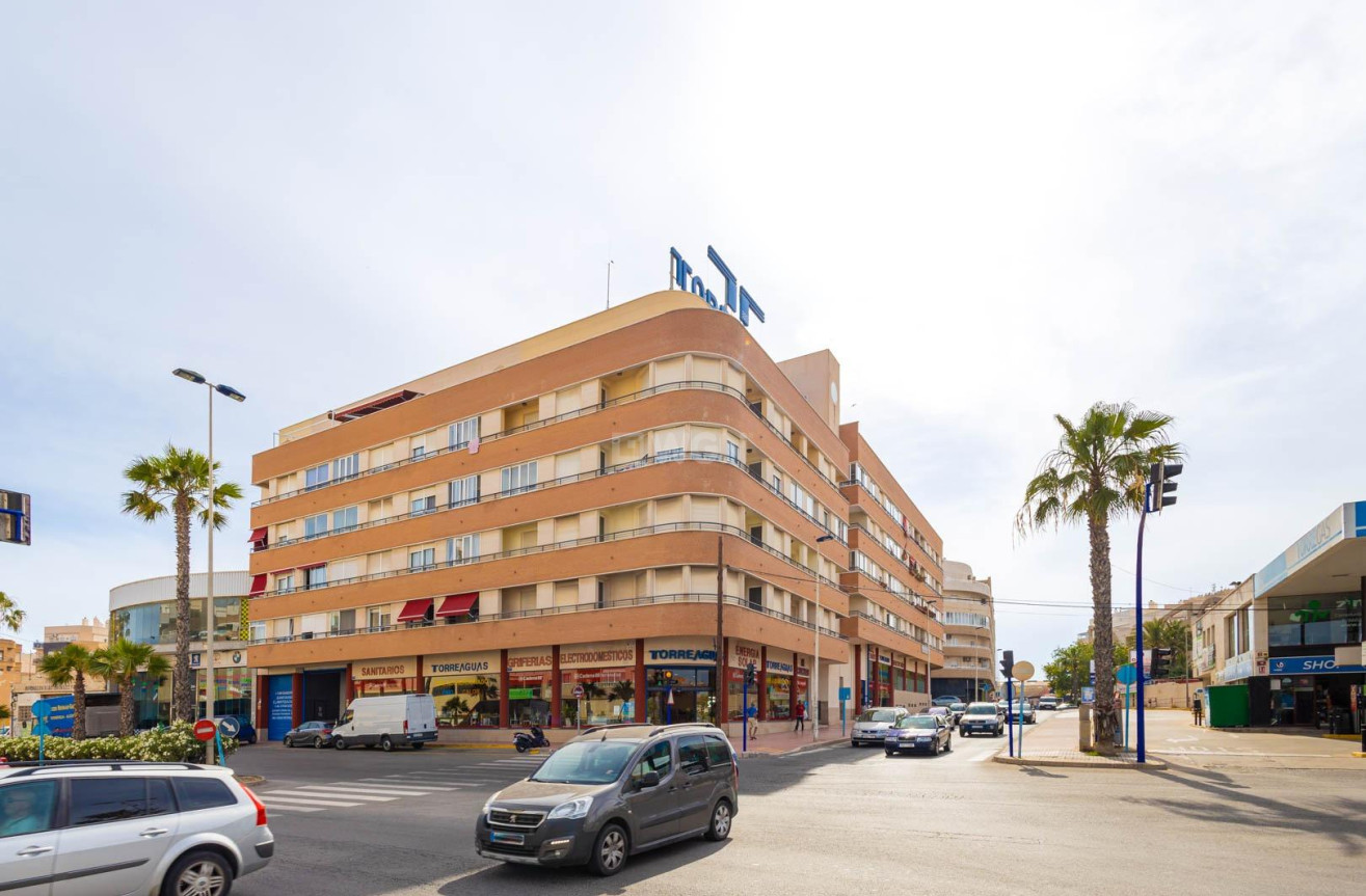 Resale - Apartment / flat - Torrevieja - Centro
