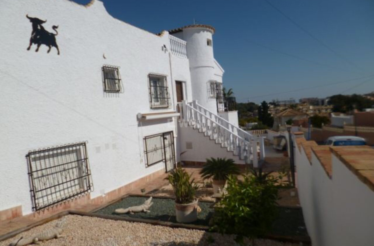 Resale - Villa - Villamartin - Costa Blanca
