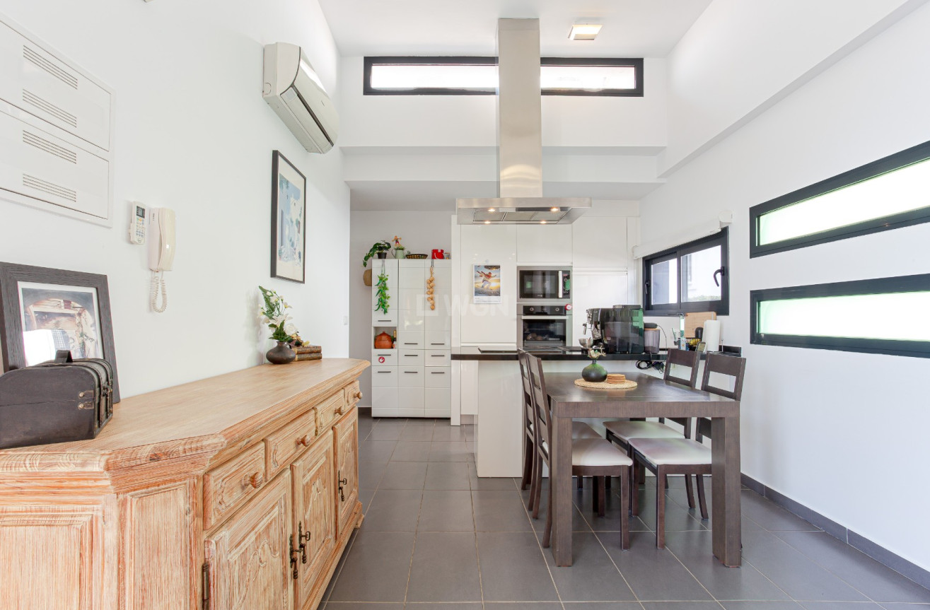 Odsprzedaż - Villa - Orihuela Costa - Costa Blanca