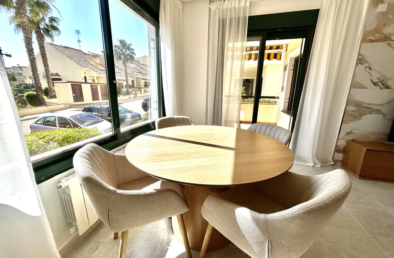 Resale - Apartment / flat - Campoamor - Costa Blanca