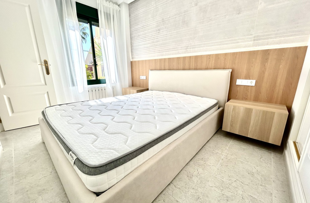 Resale - Apartment / flat - Campoamor - Costa Blanca