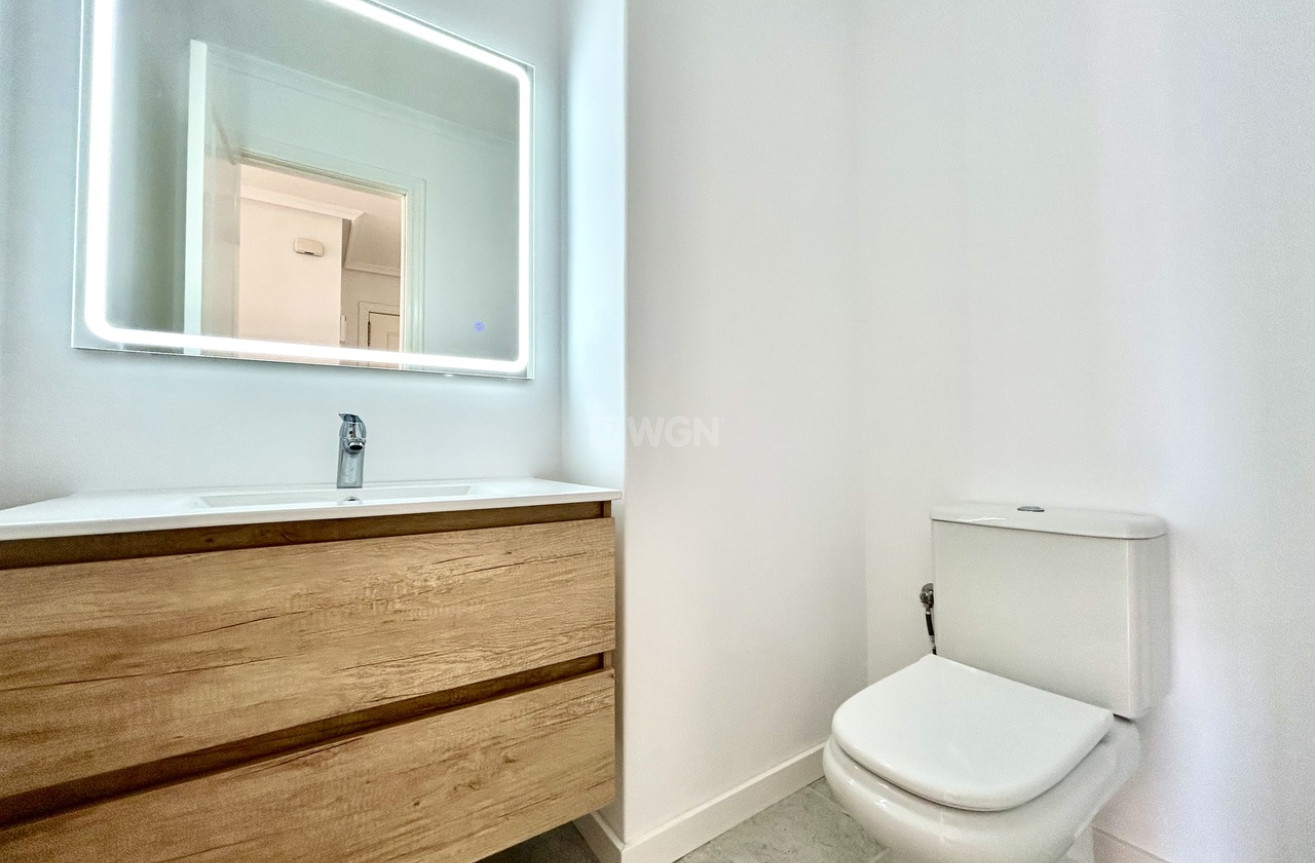 Resale - Apartment / flat - Campoamor - Costa Blanca