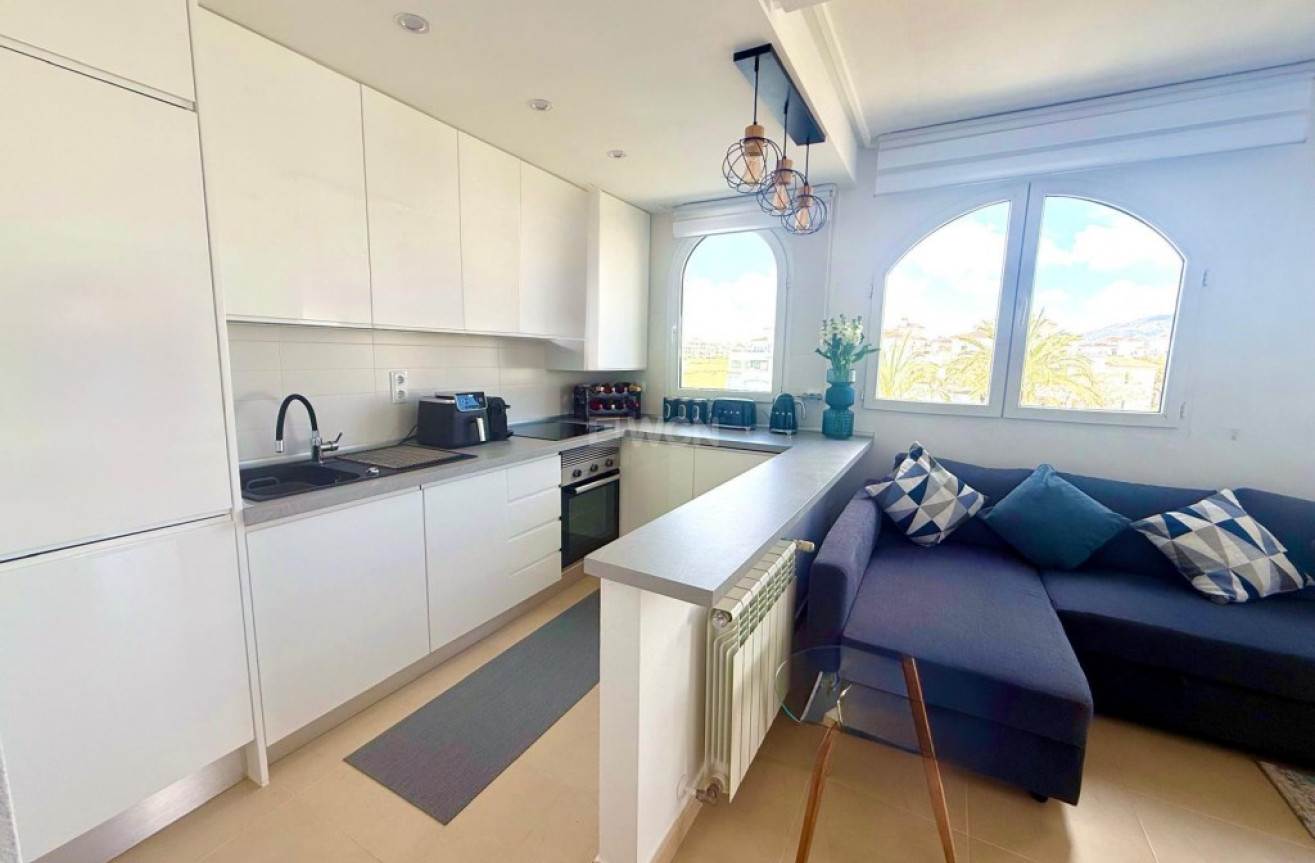 Resale - Penthouse - Hacienda Riquelme Golf Resort - Inland