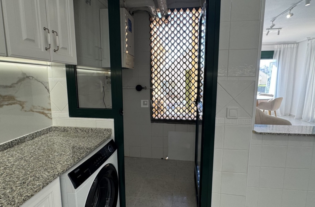 Resale - Apartment / flat - Orihuela Costa - Costa Blanca