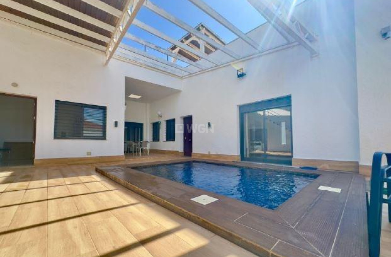 Resale - Villa - Pilar de la Horadada - Torre De La Horadada