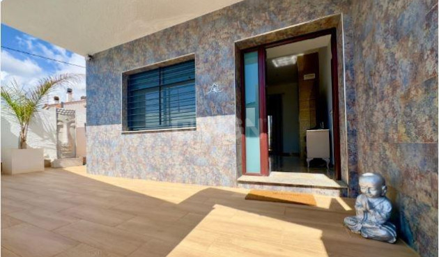 Resale - Villa - Pilar de la Horadada - Torre De La Horadada