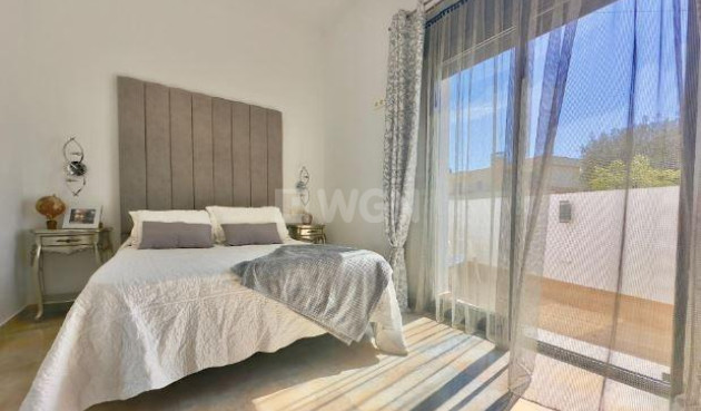 Resale - Villa - Pilar de la Horadada - Torre De La Horadada