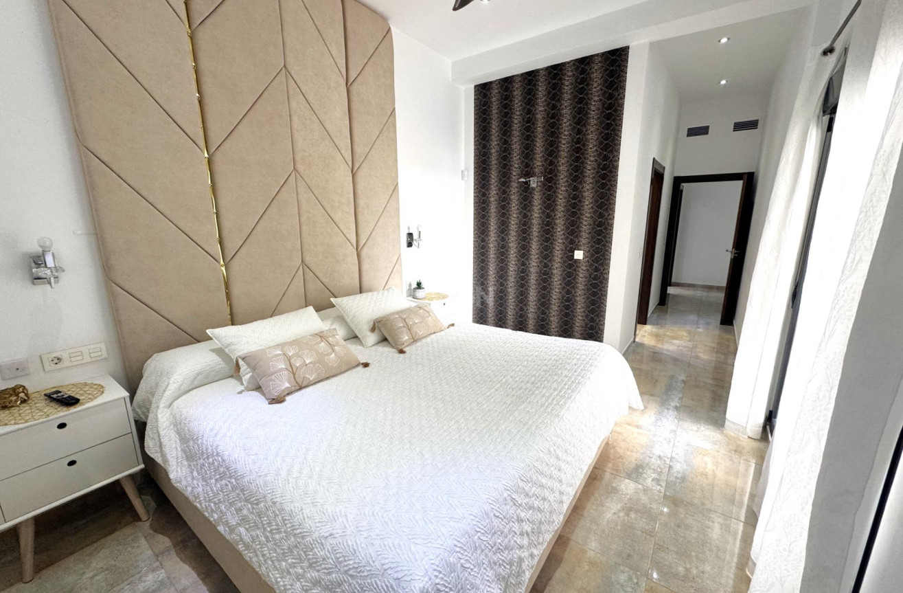 Resale - Villa - Pilar de la Horadada - Torre De La Horadada