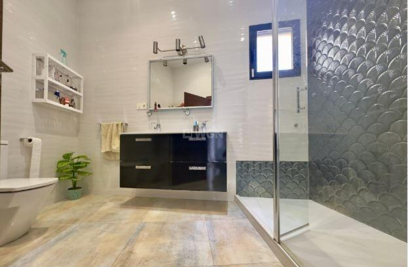 Resale - Villa - Pilar de la Horadada - Torre De La Horadada