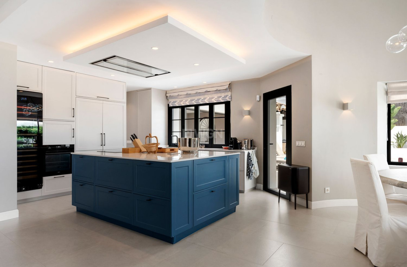 Resale - Villa - Benahavís - Cortés