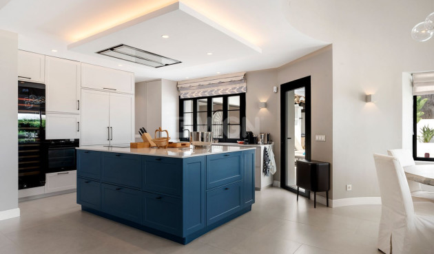 Resale - Villa - Benahavís - Cortés