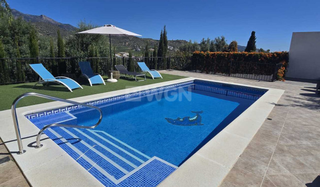 Resale - Villa - Vinuela - Inland