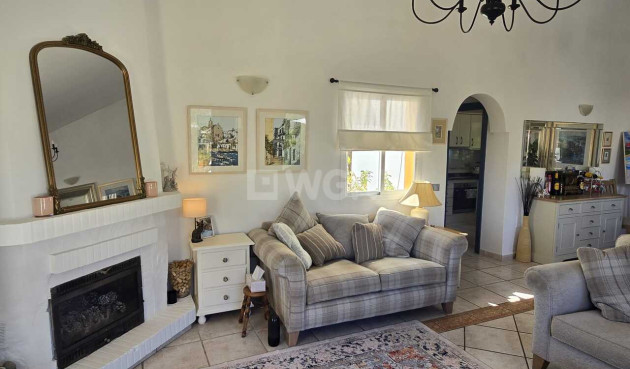 Resale - Villa - Vinuela - Inland