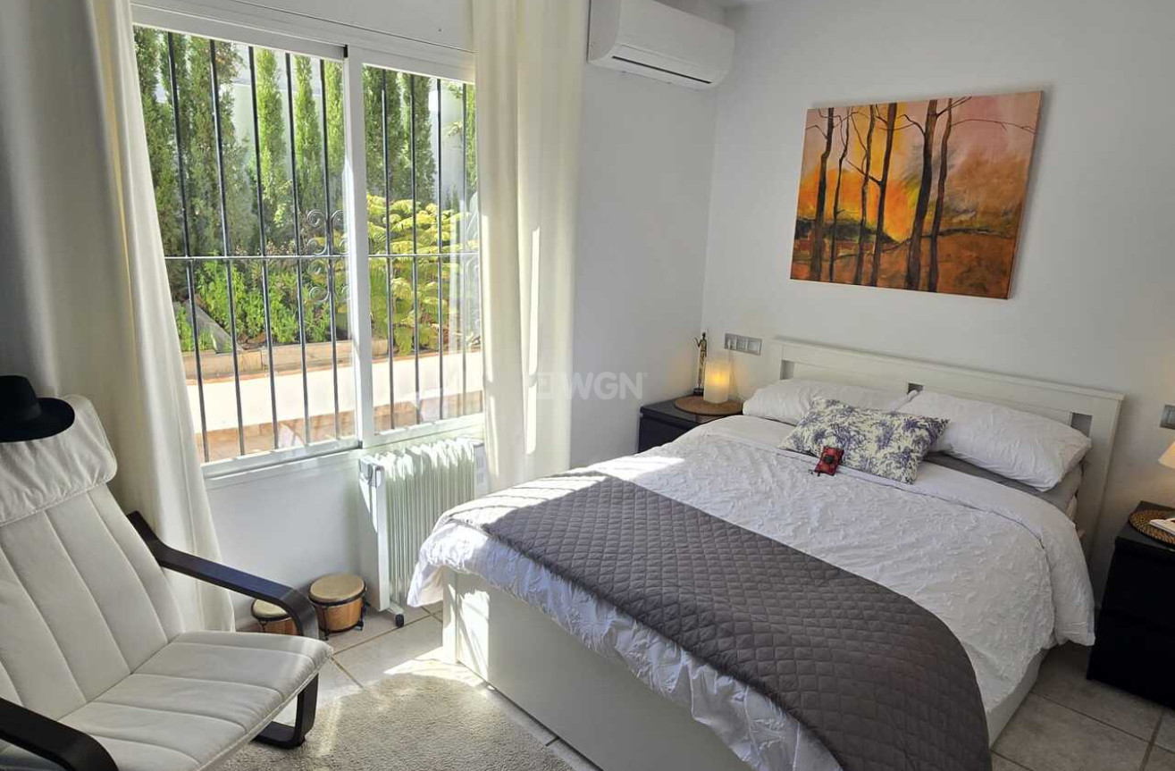 Resale - Villa - Vinuela - Inland