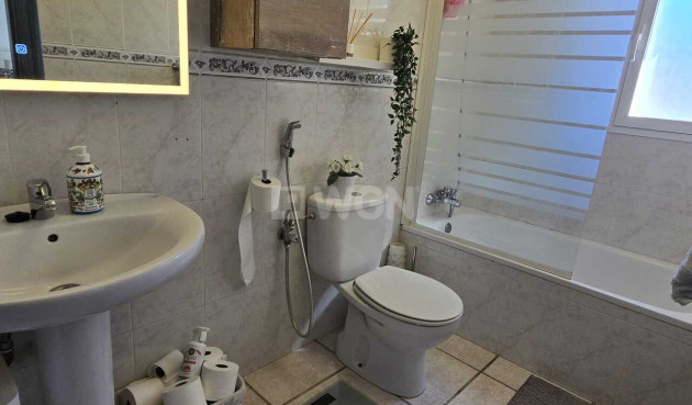 Resale - Villa - Vinuela - Inland