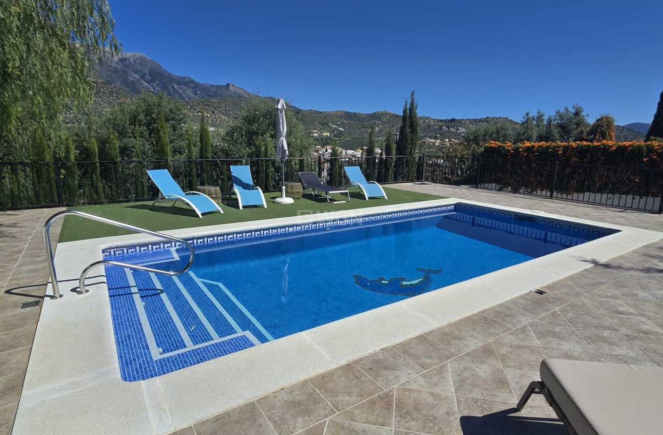 Resale - Villa - Vinuela - Inland