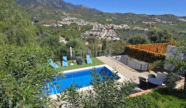 Resale - Villa - Vinuela - Inland