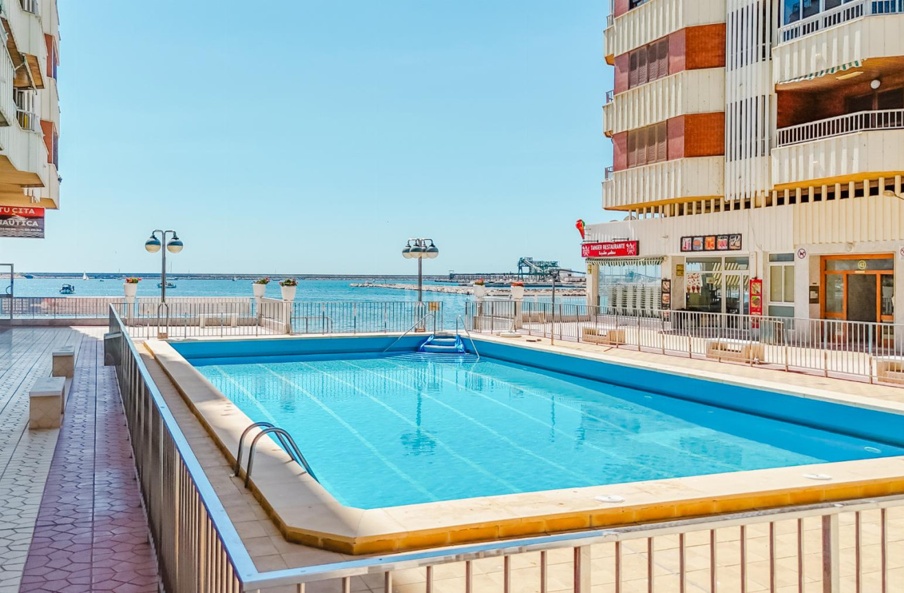 Resale - Apartment / flat - Torrevieja - Costa Blanca