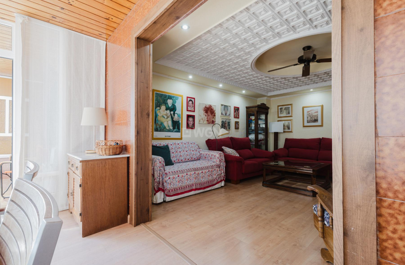 Resale - Apartment / flat - Torrevieja - Costa Blanca