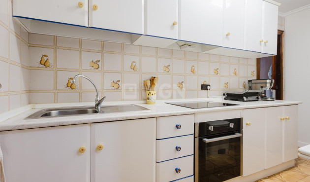 Resale - Apartment / flat - Torrevieja - Costa Blanca