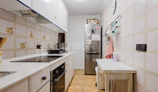 Resale - Apartment / flat - Torrevieja - Costa Blanca