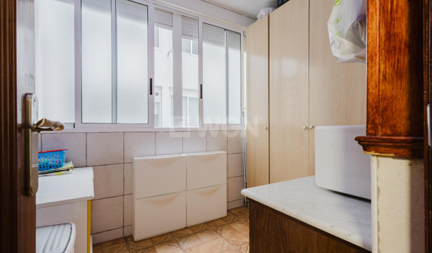 Resale - Apartment / flat - Torrevieja - Costa Blanca