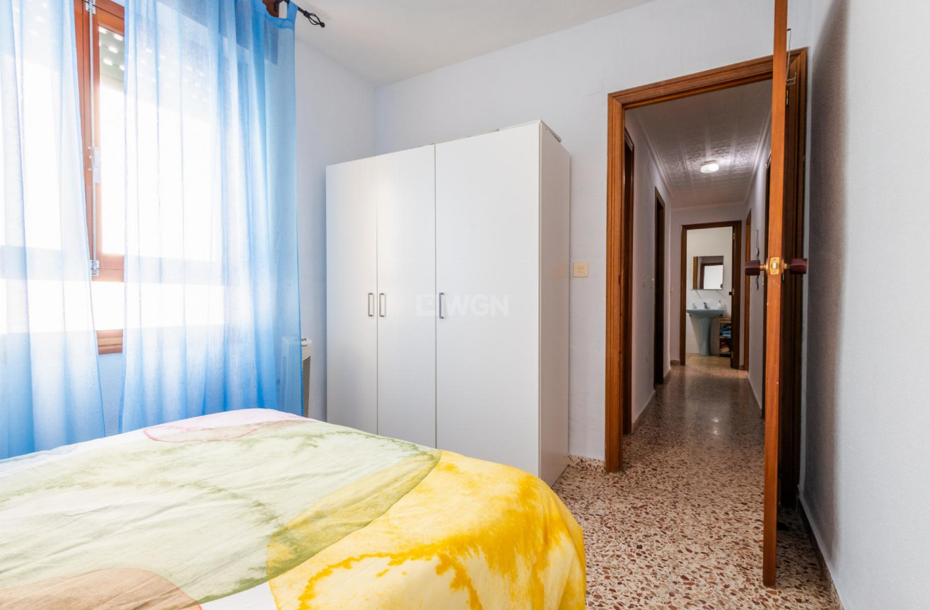 Resale - Apartment / flat - Torrevieja - Costa Blanca