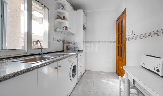 Resale - Apartment / flat - Torrevieja - Costa Blanca