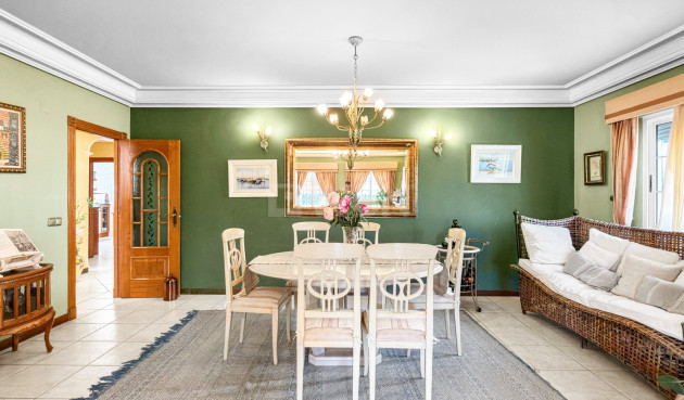 Resale - Villa - Torrevieja - Costa Blanca