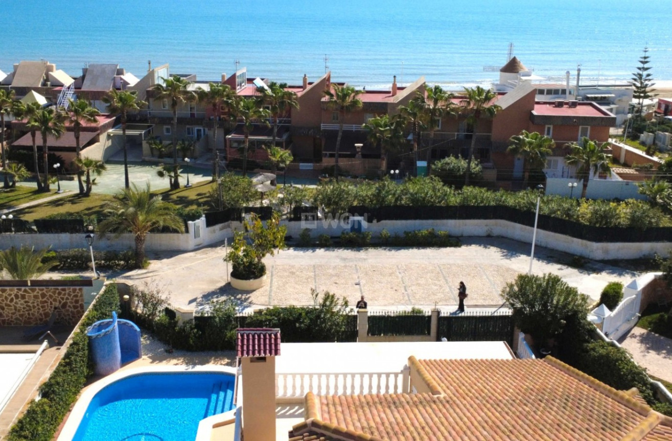 Resale - Villa - Torrevieja - Costa Blanca