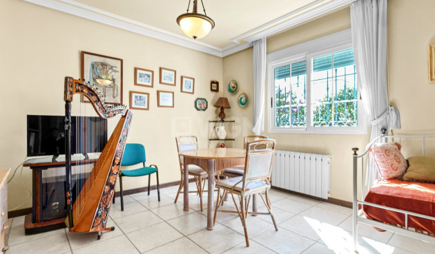 Resale - Villa - Torrevieja - Costa Blanca