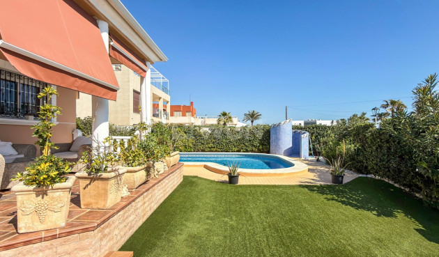 Resale - Villa - Torrevieja - Costa Blanca