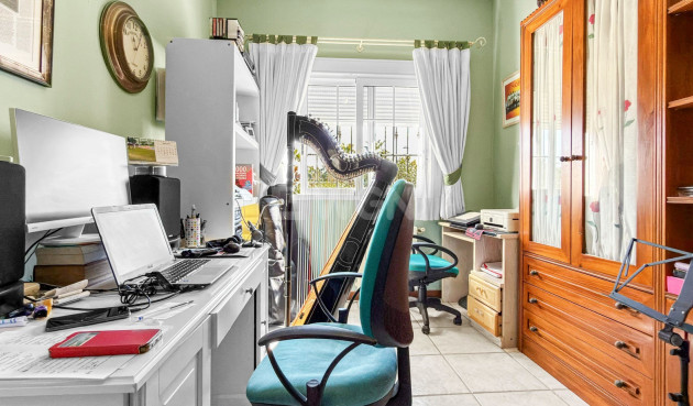 Resale - Villa - Torrevieja - Costa Blanca