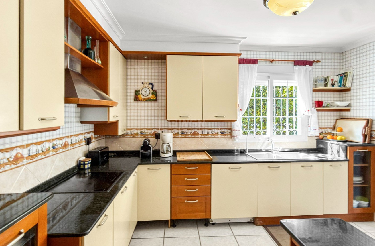 Resale - Villa - Torrevieja - Costa Blanca