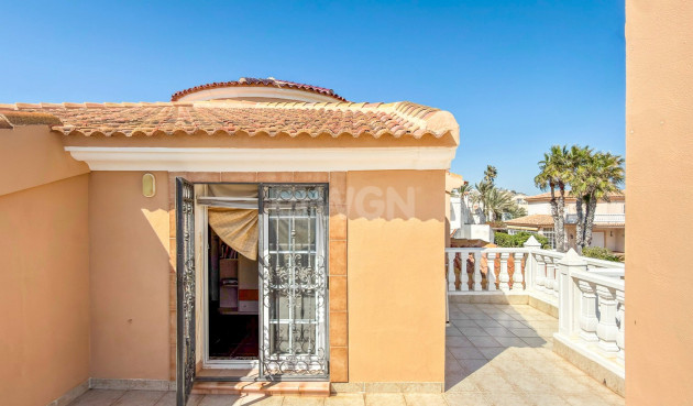 Resale - Villa - Torrevieja - Costa Blanca