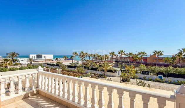 Resale - Villa - Torrevieja - Costa Blanca