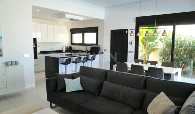 Resale - Villa - Benijofar - Costa Blanca