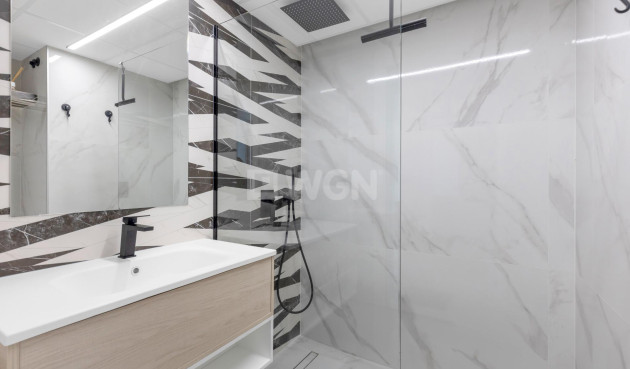 Resale - Apartment / flat - Guardamar del Segura - El Raso