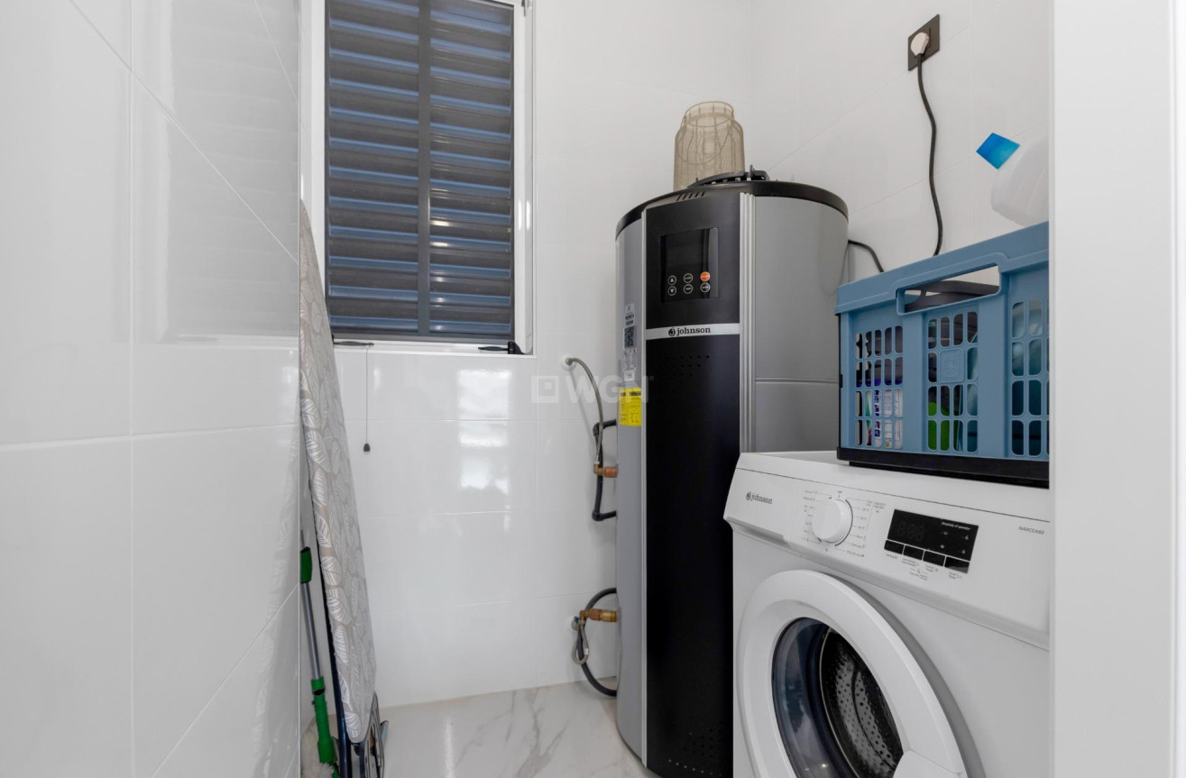 Resale - Apartment / flat - Guardamar del Segura - El Raso