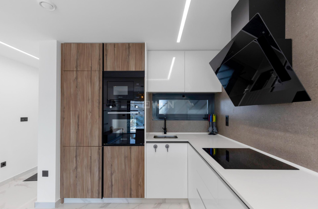 Resale - Apartment / flat - Guardamar del Segura - El Raso