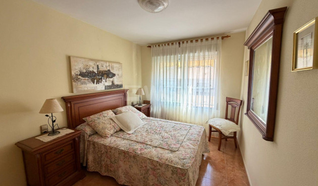 Resale - Apartment / flat - Torrevieja - Playa del Cura