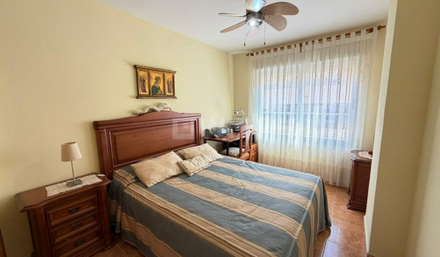 Resale - Apartment / flat - Torrevieja - Playa del Cura