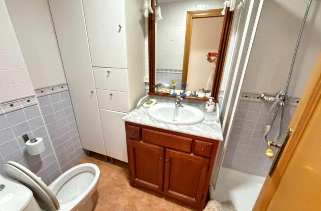 Resale - Apartment / flat - Torrevieja - Playa del Cura