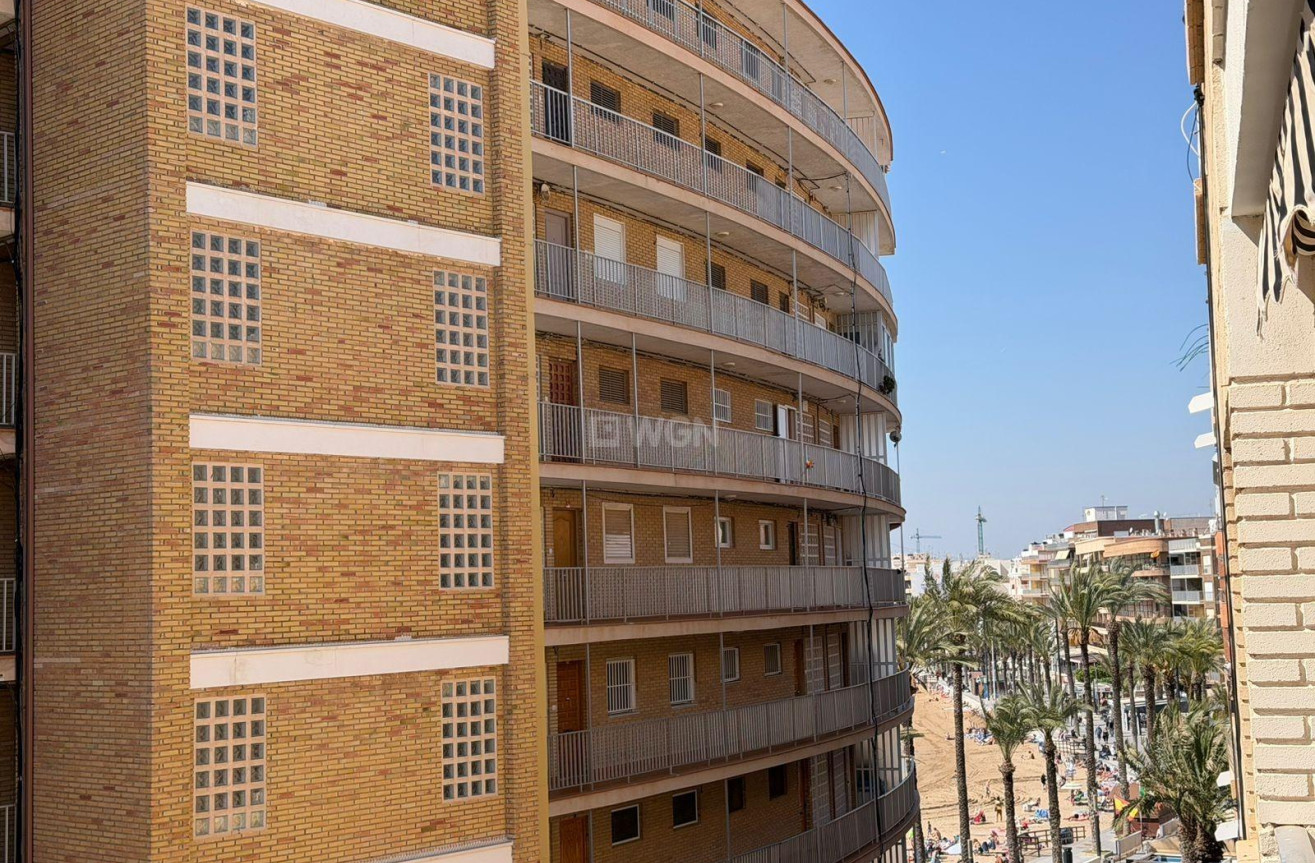 Resale - Apartment / flat - Torrevieja - Playa del Cura