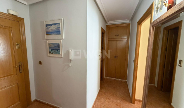 Resale - Apartment / flat - Torrevieja - Playa del Cura