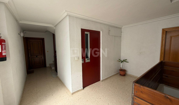 Resale - Apartment / flat - Torrevieja - Playa del Cura